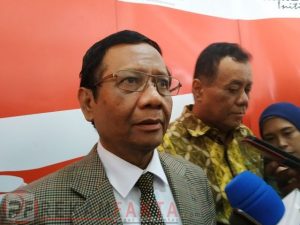 BEM UI Serahkan Kembali Laporan Veronica Koman ke Mahfud MD