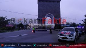 Polres Bone Bolango Lakukan Patroli Di Center Point Guna Memutus Mata Rantai Penyebaran COVID-19