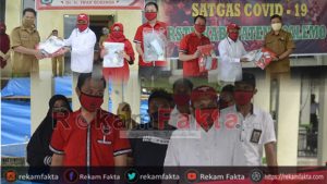 DPC PDIP Sumbangkan Alat Pelindung Diri (APD) Kepada Rumah Sakit di Boalemo