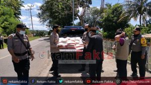 Polres Gorontalo Utara, Salurkan Bantuan 10 Ton Beras, Kepada Masyarakat Terdampak Covid-19.
