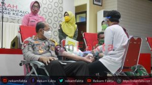 Jelang Hari Bhayangkara Ke-74, TNI-POLRI Lakukan Donor Darah, Kabid Humas : “Setetes Darah Sangat Berarti Bagi Kehidupan Orang Lain”