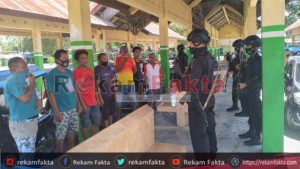 Berikan Himbauan Protocol Kesehatan, Tim Ilato Brimob Polda Gorontalo Lakukan Patroli Dialogis