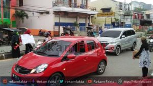 “Mahasiswa Universitas Bina Mandiri Gorontalo Melakukan Aksi Solidaritas Penggalangan Dana”