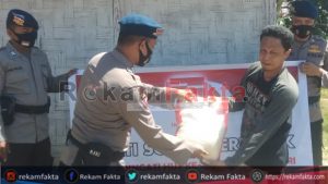 Rangkaian HUT RI Ke-75, SatBrimobda Gorontalo Turut Ambil Bagian Pada Bakti Sosial Serentak Di Seluruh Indonesia