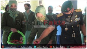 Menjelang HUT Korem, Brigjen Bagus Beserta Jajaran Ziarah Ke Makam Pahlawan Nasional Nani Wartabone