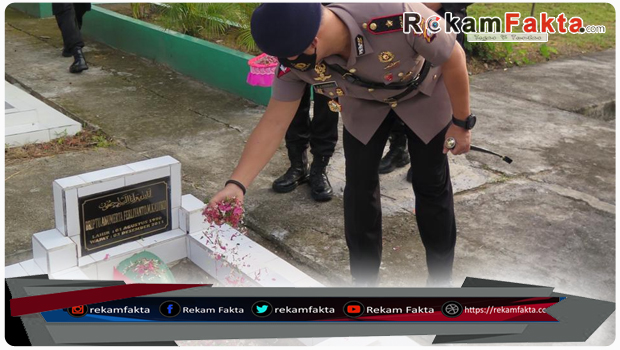 Kompol Anhar Arlia Rangkuti Pimpin Ziarah Di TMP Pentadio Dalam Rangka Menyambut HUT Korps Brimob Ke-75