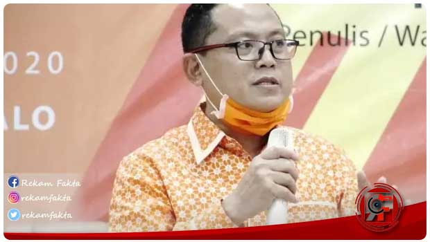 Thariq Modanggu : Ada Hal Yang Menarik Tentang Cara Kebebasan Berfikir Seorang Pejabat