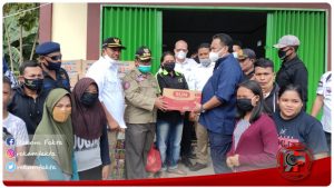 Bantu Pelaku Usaha Kecil Dan Korban Banjir Di Monano, Indra Yasin : “Terima kasih Pak Rachmat Gobel”