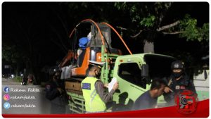 Razia Gabungan Brimob dan Satlantas Polres Pohuwato, Satu Alat Berat Diamankan