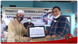 Rogoh Kocek Pribadi 500 Juta Rupiah Untuk Petani Di Gorontalo, Rachmat Gobel Pantas Dijuluki Malaikat Tak Bersayap