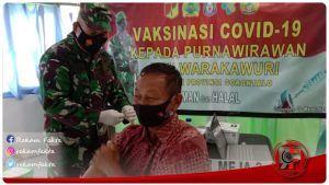 Purnawirawan Dan Warakawuri Menerima Vaksinasi Tahap I