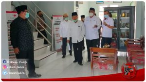 Ketua PMI Pusat Jusuf Kalla Saat Mengunjungi Markas PMI Provinsi Gorontalo Didampingi Ketua Ishak Liputo, S.IP