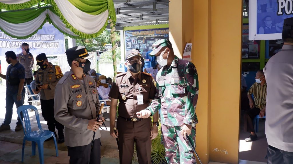 Polres Gorontalo Utara Laksanakan Vaksinasi Purnawirawan Polri dan Warakauri