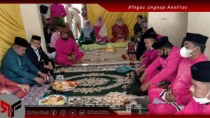Plt Camat Suwawa Timur Noldin Biga Disambut Dengan Adat Mopotilolo