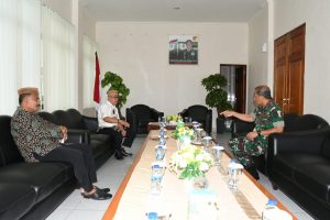 Sofyan Puhi Berkunjung Ke Markas Korem 133/NW Dan Diterima Langsung Oleh Brigjen TNI Amrin Ibrahim