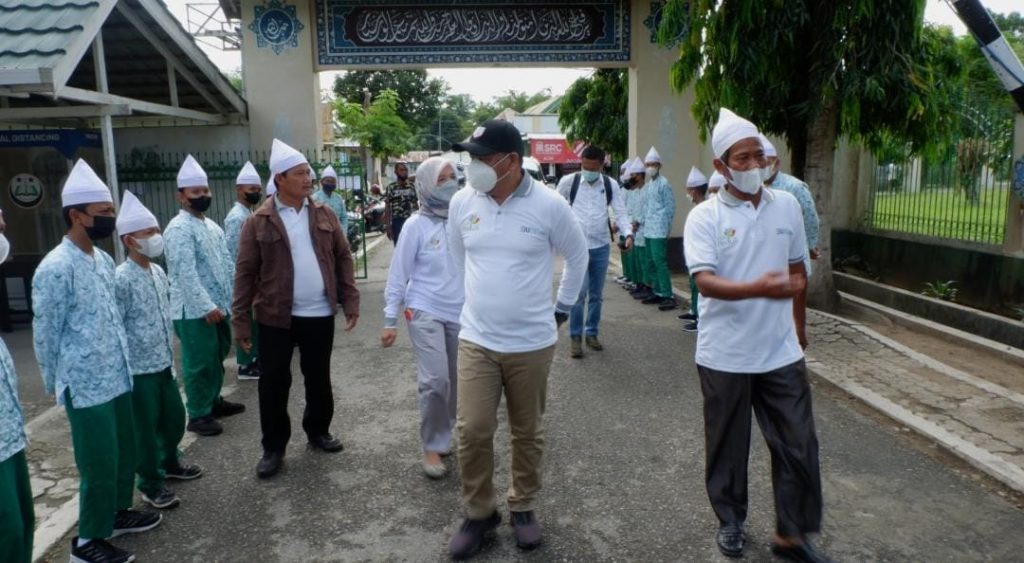 Hamim Pou Dan Merlan Uloli Dukung Penuh Program Penanaman Pohon Dari PLN UPDK Provinsi Gorontalo