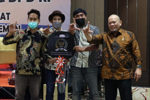 3 Unit Sepeda Motor Menjadi Hadiah Terindah Untuk Wartawan Dari Ketua DPD-RI