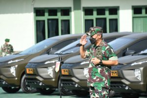 Brigjen TNI Amrin Ibrahim Serahkan Kendaraan Dinas Kepada Para Pejabat Korem 133 Nani Wartabone