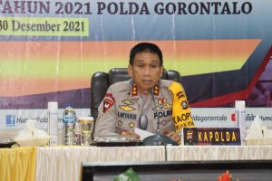 Kapolda Gorontalo Irjen Akhmad Wiyagus Pimpin Konferensi Pers Akhir Tahun 2021