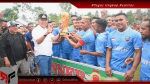 Anas Jusuf Tutup Turnamen Sepak Bola di Wonosari