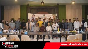 Walikota Gorontalo Buka Puasa Bersama Para Wartawan