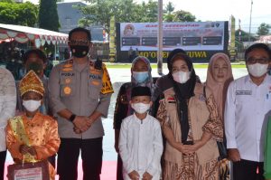 Sambut Hari Bhayangkara Ke-76, Polda Gorontalo Gelar Bakti Kesehatan untuk Masyarakat