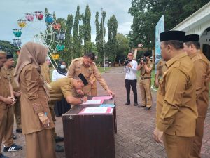 Pemkab Boalemo Gelar Apel Awal Bulan Dirangkaikan Dengan Launching One Village One Package Bioflok