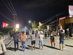 Lagi ; Bentrok di Tual, Wakpolres dan Anggotanya Terluka