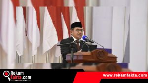 Hadir di Momen Wisuda, Marten Taha Puji Perkembangan dan Jebolan  UT