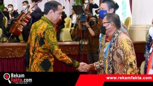 Walikota Gorontalo Mendapat Undangan Pada Forum  100 CEO di Istana Negara