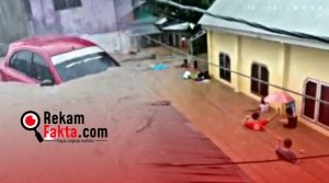 Hujan Deras Mengakibatkan Kota Manado Banjir dan Longsor