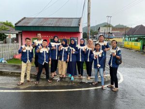 Karang Taruna Desa Hungayonaa Berbagi Takjil