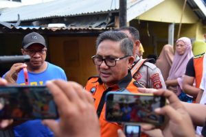 Walikota Gorontalo Turut Berperan Aktif Dalam Pencarian Bocah Yang Hilang di Pesisir Pantai Kelurahan Bone