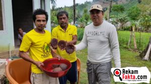 Ekowisata Gula Aren Desa Bunuo Sebagai Upaya Pengembangan Keadaan Sosial Ekonomi Masyarakat Pertama di Kabupaten Bone Bolango