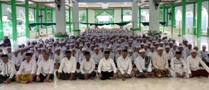 Pemkab Boalemo Gelar Subuh Berjamaah di Ponpes Alkhairat Tilamuta