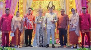 Ronnie Sianturi Berikan “Suprise” Hadiri Pernikahan Dua Sejoli di Kota Gorontalo