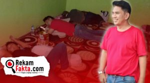 “Sederhana”, Ronnie Sianturi Hanya Tidur Beralaskan Karpet Saat Nginap di Rumah Warga