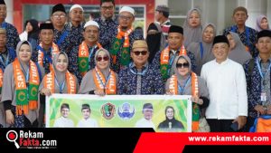 Walikota Gorontalo Umroh Bareng Rombongan Korpri