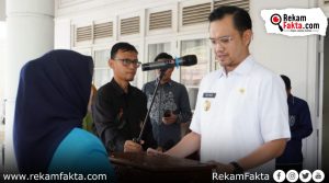 Hari Patriotik ke-82, Duplikat Bendera Pusaka Transit di Kota Gorontalo Diterima Ryan Kono