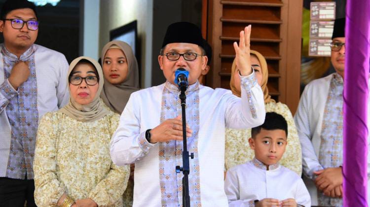Rayakan Idul Fitri, Marten Taha Gelar Open House di Kediaman Pribadinya