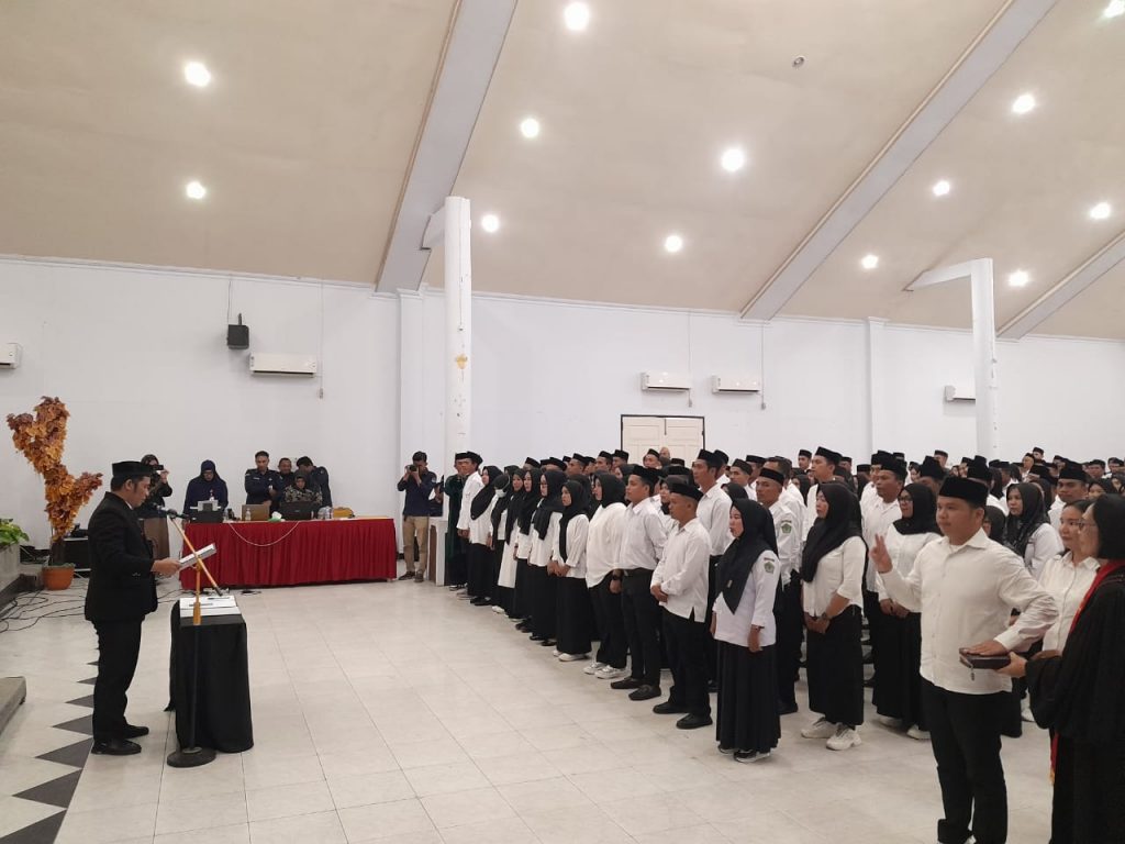 KPU Boalemo Lantik 246 Anggota PPS se Kabupaten