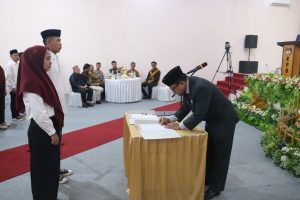 Lantik 369 Anggota PPS, Ini Harapan Ketua KPU Gorut