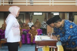 Bupati Merlan Uloli Lantik 366 PPPK diruang lingkup Pemda Bonbol