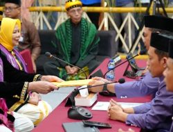 KPU Provinsi Gorontalo Menerima Pendaftaran Gusnar Ismail dan Idah Syahida Sebagai Cagub -Cawagub