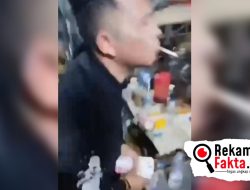 Jelang Idul Adha, Viral Video RSB Lemparkan Uang di Kerumunan Masyarakat
